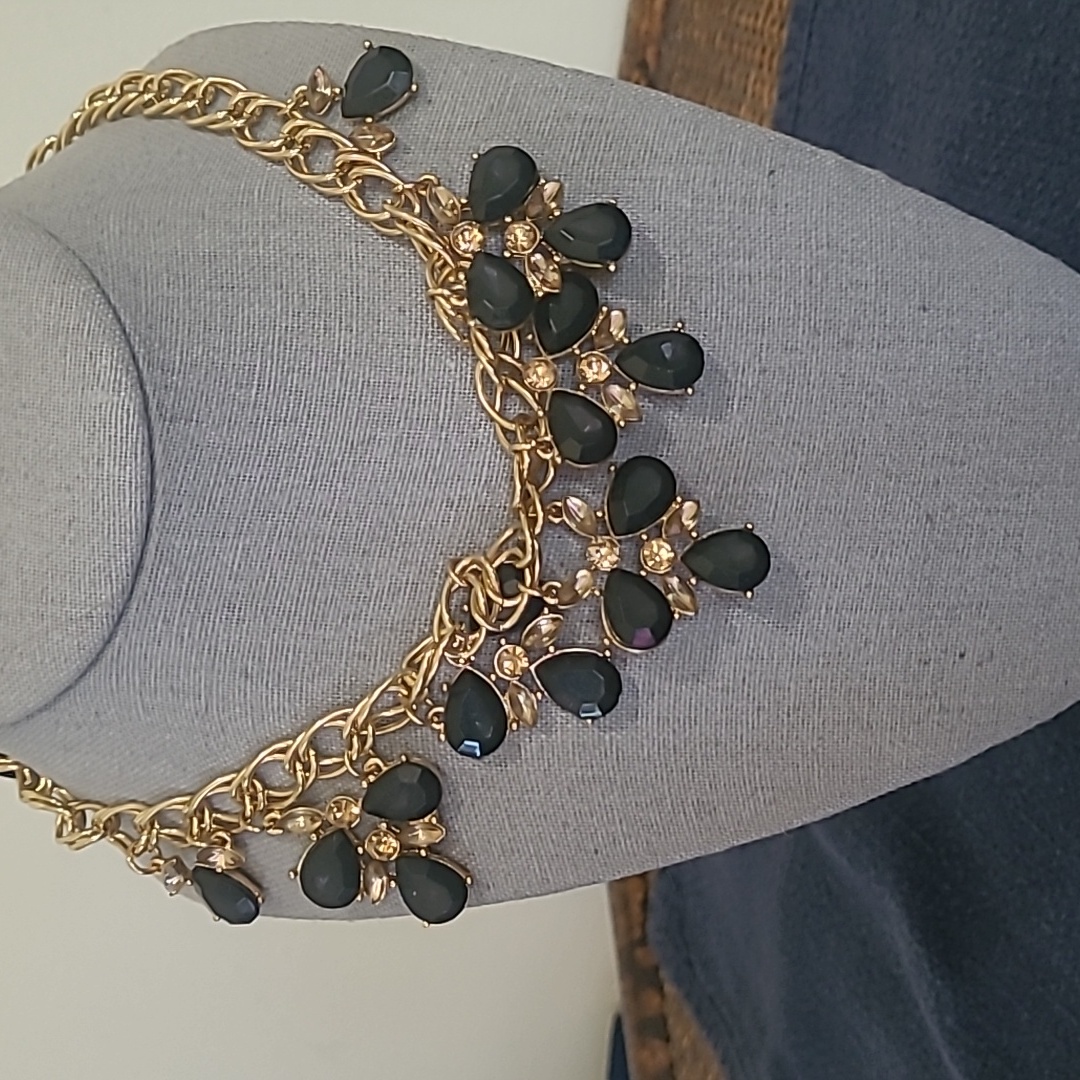 New York & Company Necklace